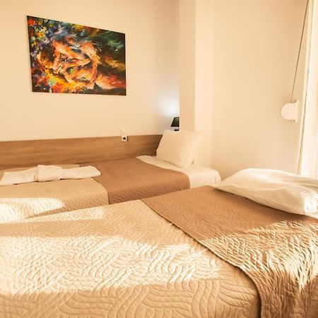 Afrathias Beachhouse - Cretan Hideaway Kalamaki  Buitenkant foto