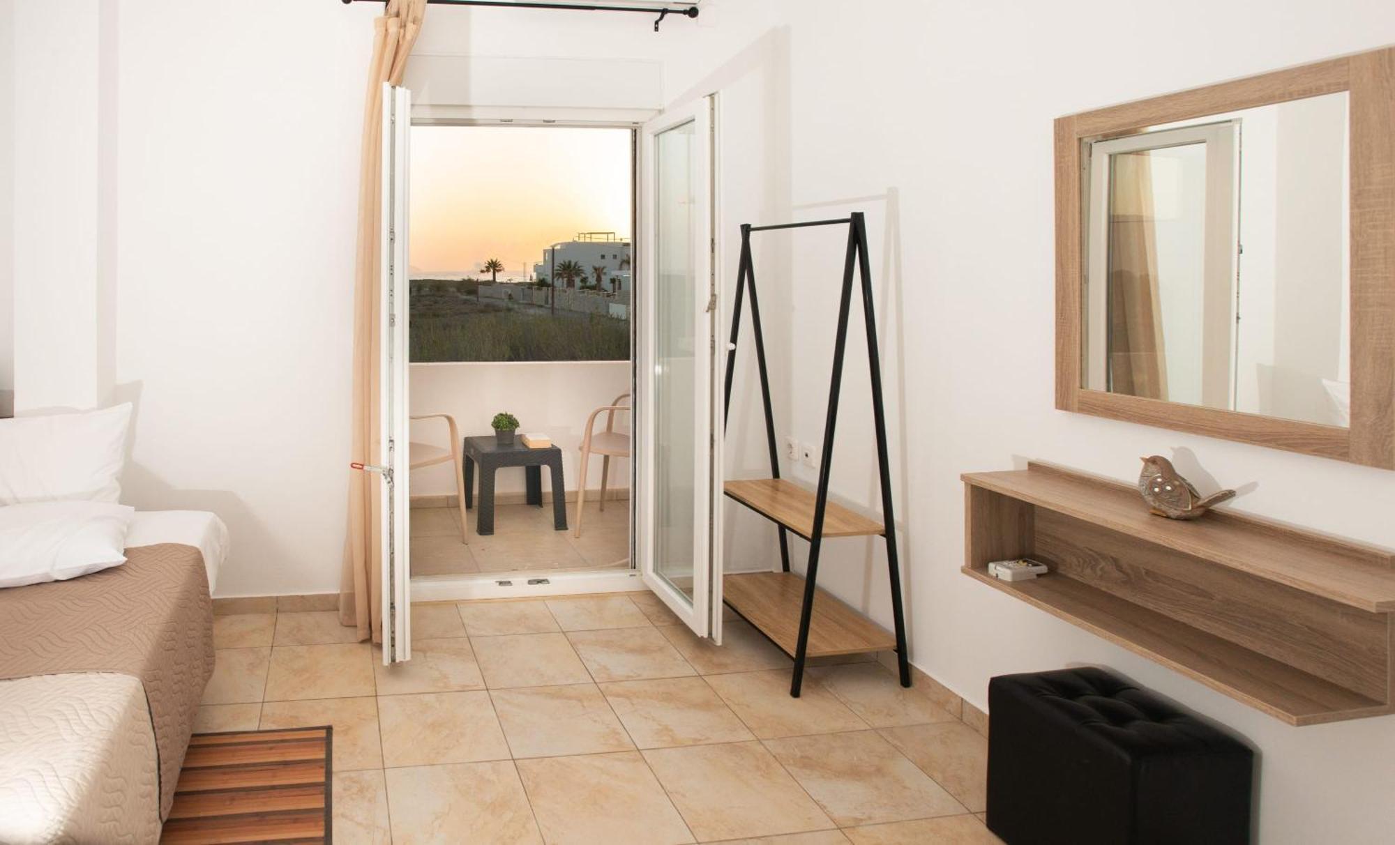Afrathias Beachhouse - Cretan Hideaway Kalamaki  Buitenkant foto