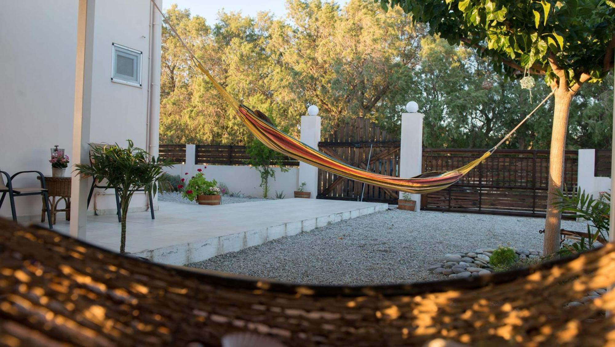 Afrathias Beachhouse - Cretan Hideaway Kalamaki  Buitenkant foto